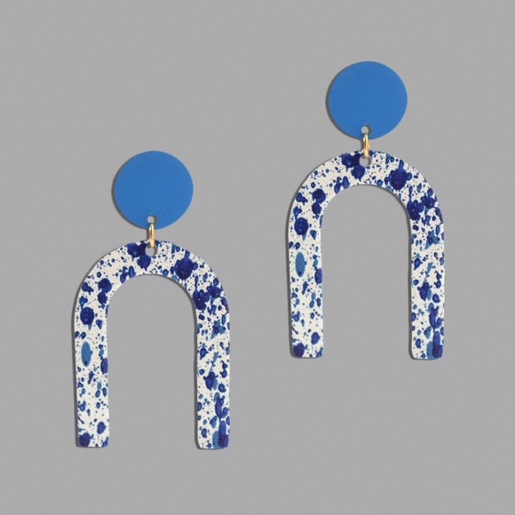 Mod U-shape Geometric Drop Earrings - Picture 3 of 3